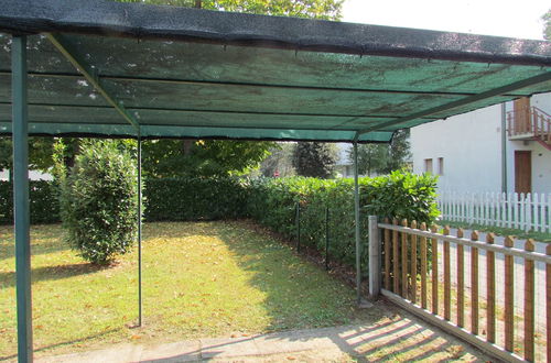 Foto 16 - Intimate Villa With Private Garden - Beahost