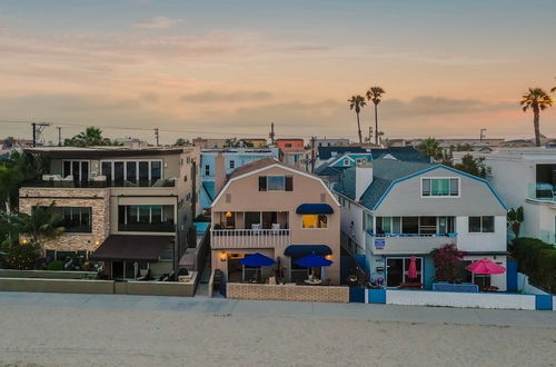 Foto 1 - Bay View 3 by Avantstay Stunning Home on the Beach! In Mission Beach