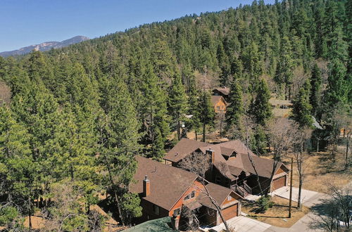 Foto 25 - Teddy by Avantstay Majestic Cabin in Big Bear w/ Balcony