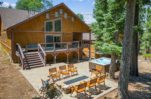 Photo 1 - Teddy by Avantstay Majestic Cabin in Big Bear w/ Balcony