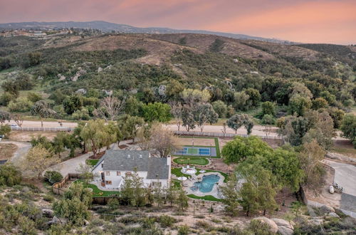 Photo 36 - The Riesling Retreat by Avantstay Estate w/ Pool, Hottub, Putting Green & Pickle Ball Court