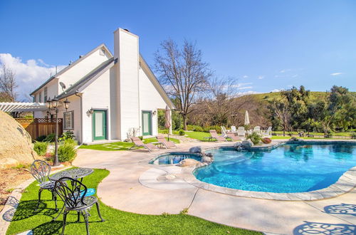 Photo 48 - The Riesling Retreat by Avantstay Estate w/ Pool, Hottub, Putting Green & Pickle Ball Court