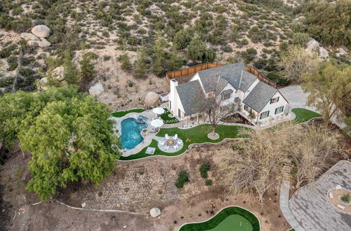 Photo 9 - The Riesling Retreat by Avantstay Estate w/ Pool, Hottub, Putting Green & Pickle Ball Court