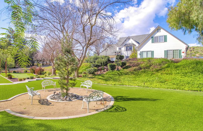 The Riesling Retreat by Avantstay Estate w/ Pool, Hottub, Putting Green & Pickle Ball Court! - Photo 32