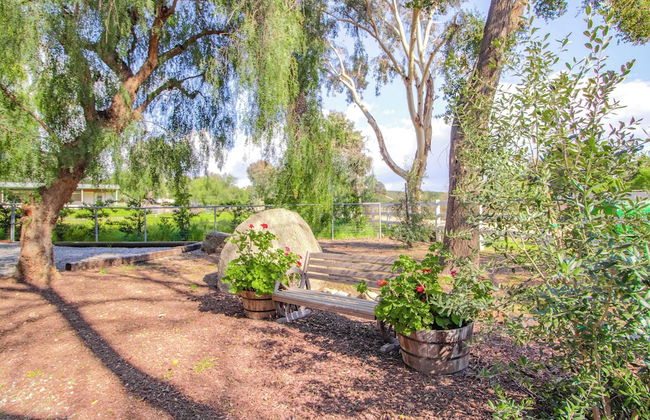 The Riesling Retreat by Avantstay Estate w/ Pool, Hottub, Putting Green & Pickle Ball Court! - Photo 40