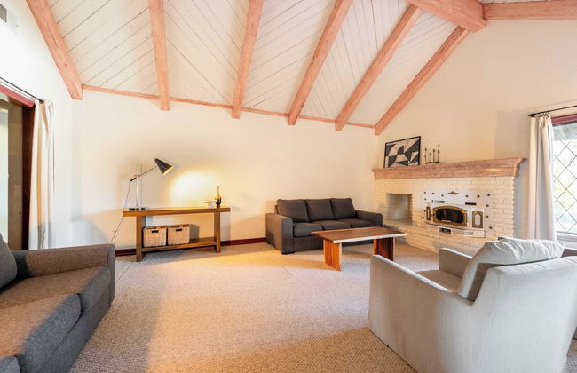Cathedral by Avantstay Charming Secluded Estate w/ Sauna, Pool Table & Views of the Rolling Hills - Foto 38
