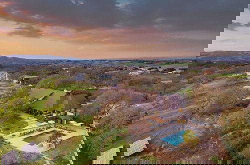 Photo 2 - Cathedral by Avantstay Charming Secluded Estate w/ Sauna, Pool Table & Views of the Rolling Hills