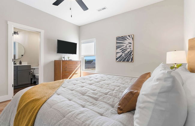 Ingallview at Branson Cove - Indoor Pool - Photo 9