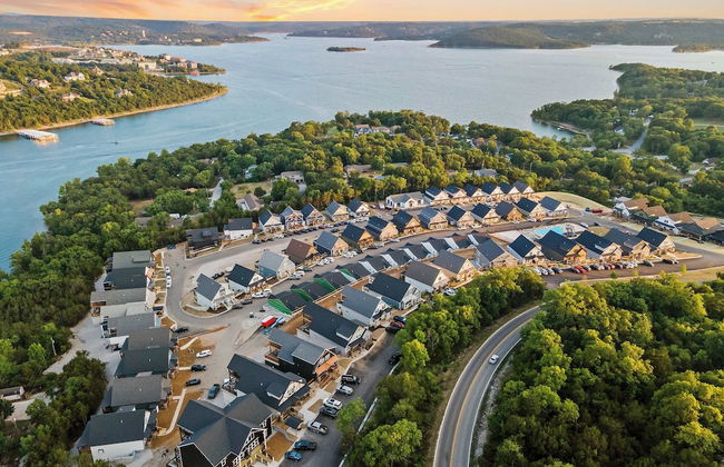 Ingallview at Branson Cove - Indoor Pool - Photo 55