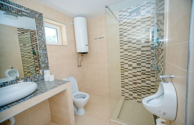 House - Sleeps up to 11, hot tub & Free Parking - Foto 10