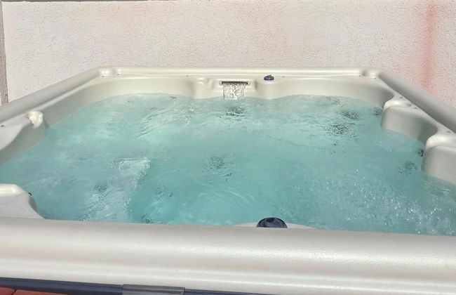 House - Sleeps up to 11, hot tub & Free Parking - Foto 11