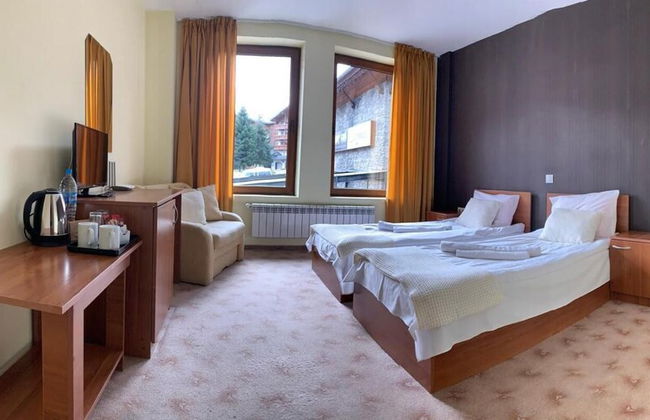 Room-granat Double Room 1- Next to Gondo - Foto 13