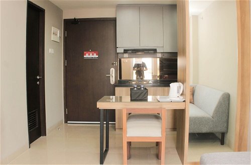 Photo 17 - Comfortable And Minimalist 1Br At Mustika Golf Apartment