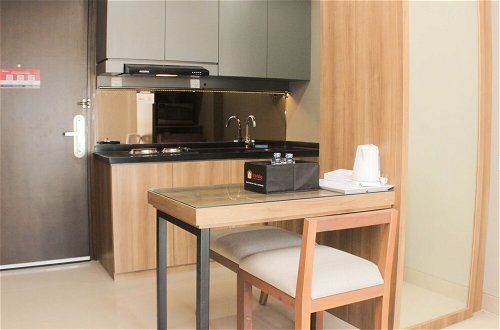 Photo 13 - Comfortable And Minimalist 1Br At Mustika Golf Apartment