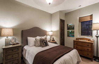 Photo 2 - Red Hawk by Avantstay Charming Cabin w/ Theatre & Spa 5mins to Deer Valley Mtn