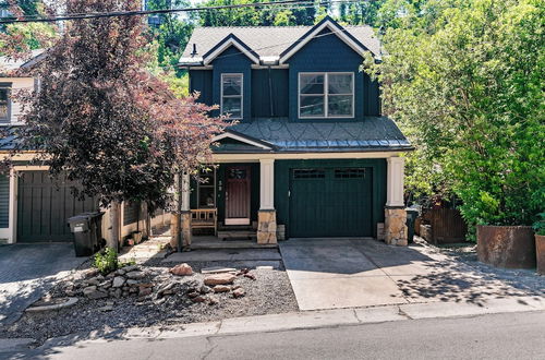 Foto 29 - Red Hawk by Avantstay Charming Cabin w/ Theatre & Spa 5mins to Deer Valley Mtn