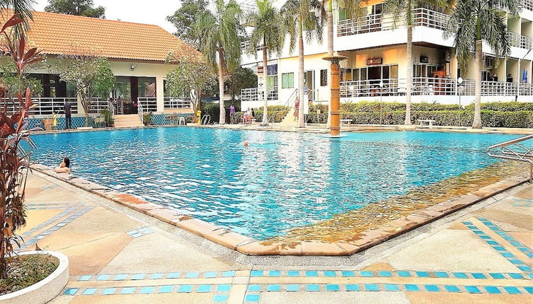 Photo 1 - 1 Bedroom Apartment at View Talay 5