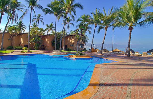 Villa Facing the Beach in a Large Terrace 7 Pools, Tennis Courts, 247 Security - Foto 33