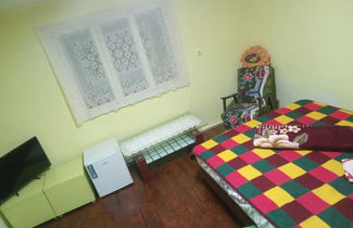 Foto 3 - Room in Guest Room - Idylic Family Sejour With Hottube in Green Land