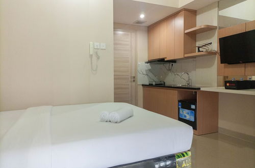 Photo 7 - Homey And Tidy Studio Apartment At Taman Melati Sinduadi