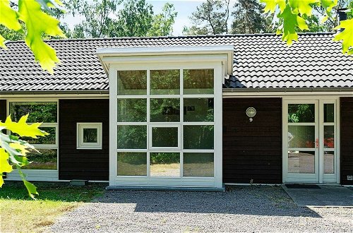 Foto 18 - 8 Person Holiday Home in Hasle