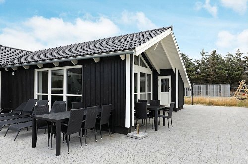 Photo 28 - 10 Person Holiday Home in Lokken