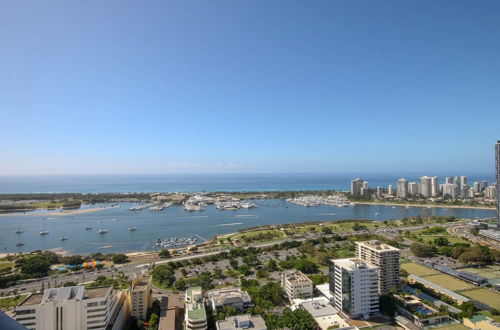 Foto 12 - Spacious 3 Bedroom Apartment on the 39th Floor With Pool