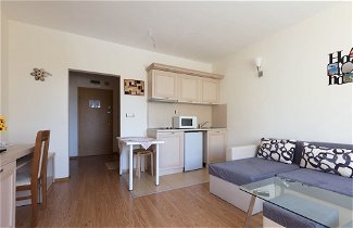 Foto 1 - Quiet One Bedroom Apartment with Balcony