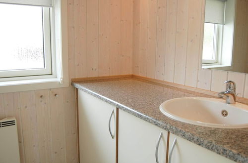 Photo 4 - 4 Person Holiday Home in Esbjerg V