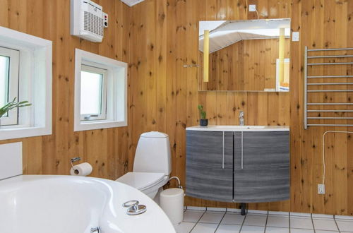 Photo 12 - Modern Holiday Home in Glesborg with Hot Tub & Sauna