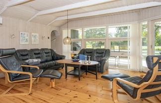 Foto 1 - Modern Holiday Home in Glesborg with Hot Tub & Sauna