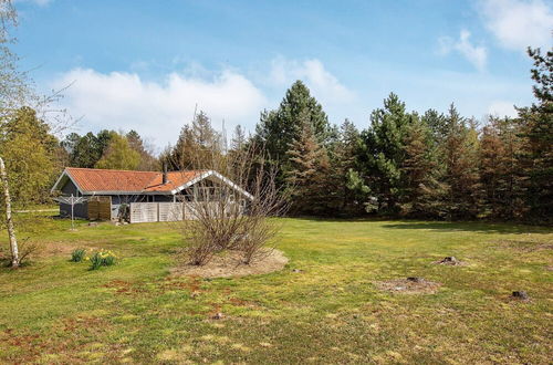 Photo 17 - Rustic Holiday Home in Idestrup near Sea