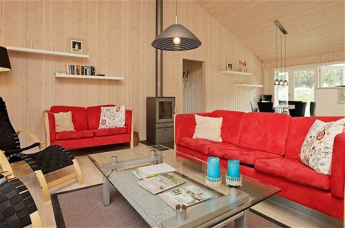Foto 12 - 10 Person Holiday Home in Albaek