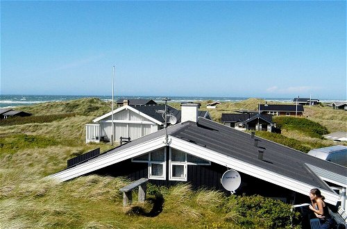 Foto 17 - Serene Holiday Home in Løkken near Sea