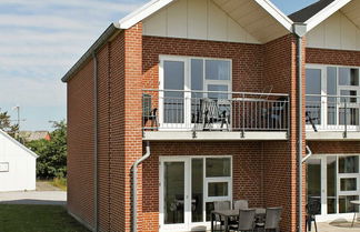 Foto 1 - 6 Person Holiday Home in Hojer