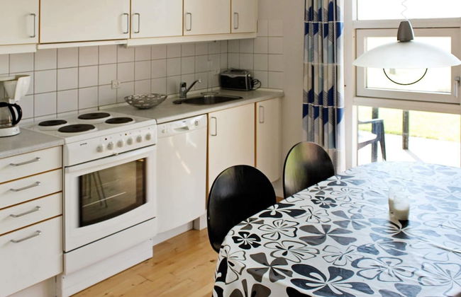 6 Person Holiday Home in Hojer - Photo 2