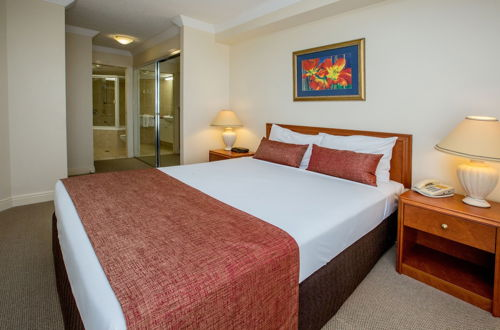 Photo 6 - Springwood Tower Apartment Hotel