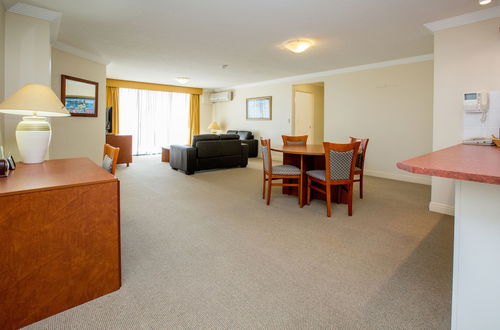 Photo 28 - Springwood Tower Apartment Hotel