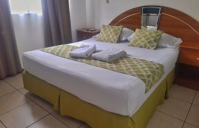 Suites & Apartments San Benito Flats - Photo 6