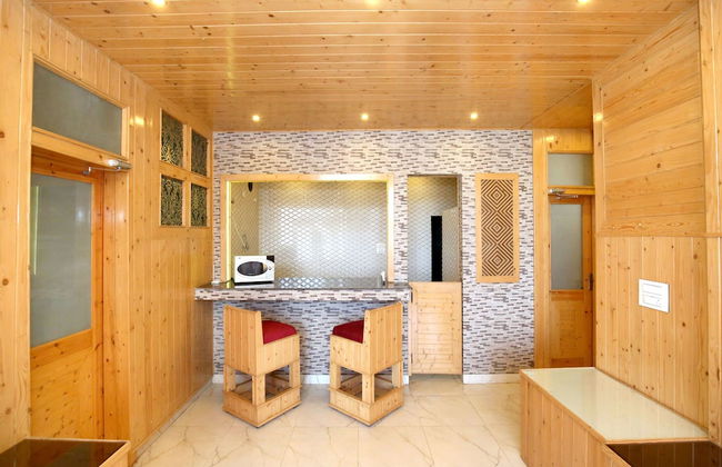 OYO 12170 Home Rustic Villa Kasauli - Foto 12