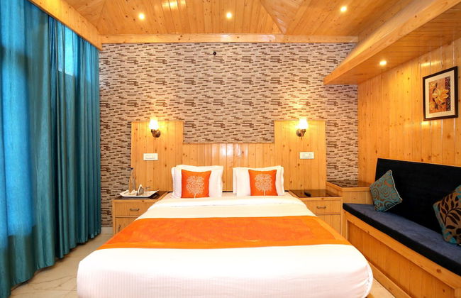 OYO 12170 Home Rustic Villa Kasauli - Foto 1