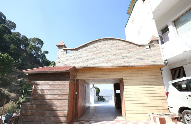 OYO 12170 Home Rustic Villa Kasauli - Foto 18