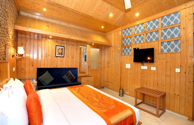 OYO 12170 Home Rustic Villa Kasauli - Foto 6