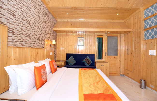OYO 12170 Home Rustic Villa Kasauli - Foto 7