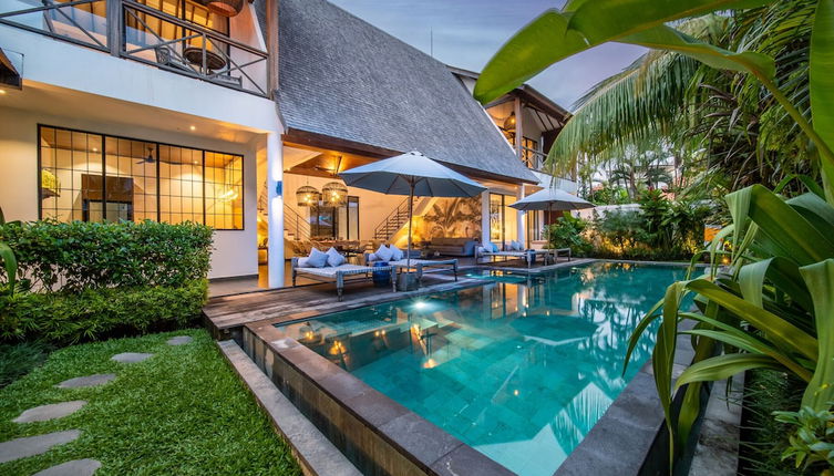 Foto 1 - Exclusive Villas Complex, 8 BR, Canggu With Staff