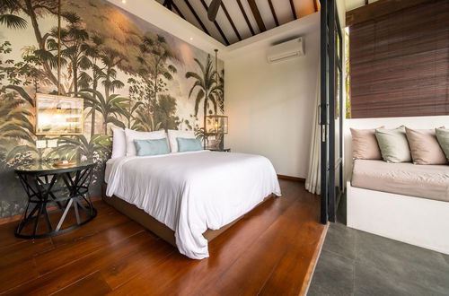 Foto 12 - Splendid Private Villa, 4 BR, Canggu With Staff