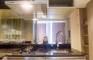 Foto 2 - Best Studio Apartment Connected To Pakuwon Mall At Supermall Mansion