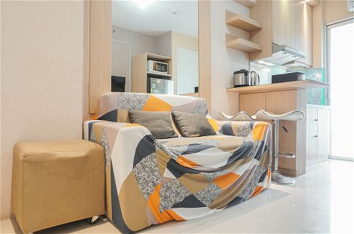 Photo 11 - Fully Furnished With Elegant Design 2Br Bassura City Apartment