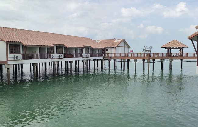 Alpine LXPD Water Chalet - Photo 46