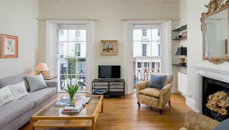 Photo 1 - ALTIDO Bright Flat for 6, Near Victoria and Warwick sq